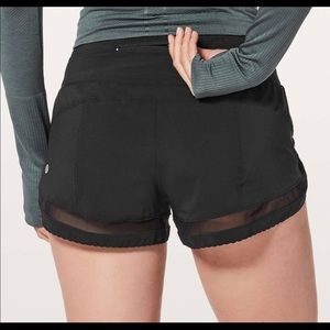 LULULEMON SHORTS WITH MESH TRIM